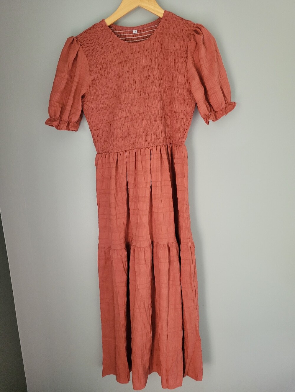 NWOT Coral Short Sleeve Smocked Midi Dress Size S Modest Pink Orange